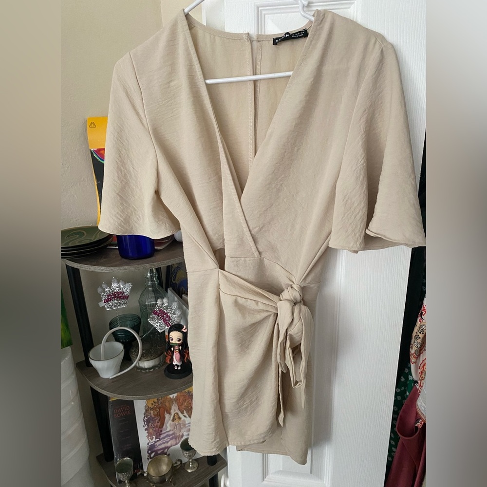 Cream romper
